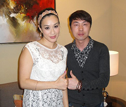 張勇與鐘麗緹合影