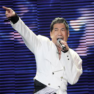 臺灣歌手文章、高勝美出席奧林國際商貿(mào)城意向品牌入駐簽約盛典